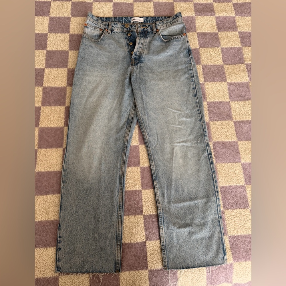 Zara Women’s Straight Leg Jeans